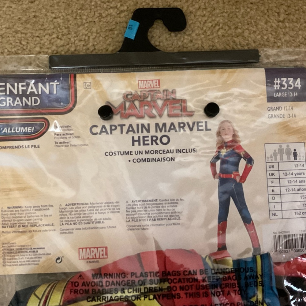 Captain Marvel Hero ~ Costume Halloween ~ 12/14 Role Play with Light Up Star! - Picture 9 of 16